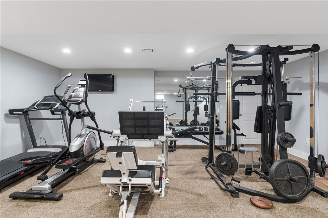 22 Primrose Drive Warwick, RI 02818 - Photo 16 of 24