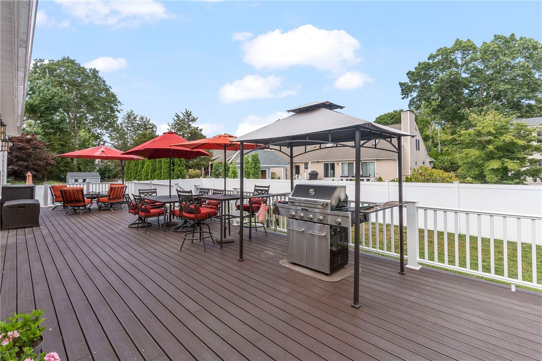 22 Primrose Drive Warwick, RI 02818 - Photo 18 of 24