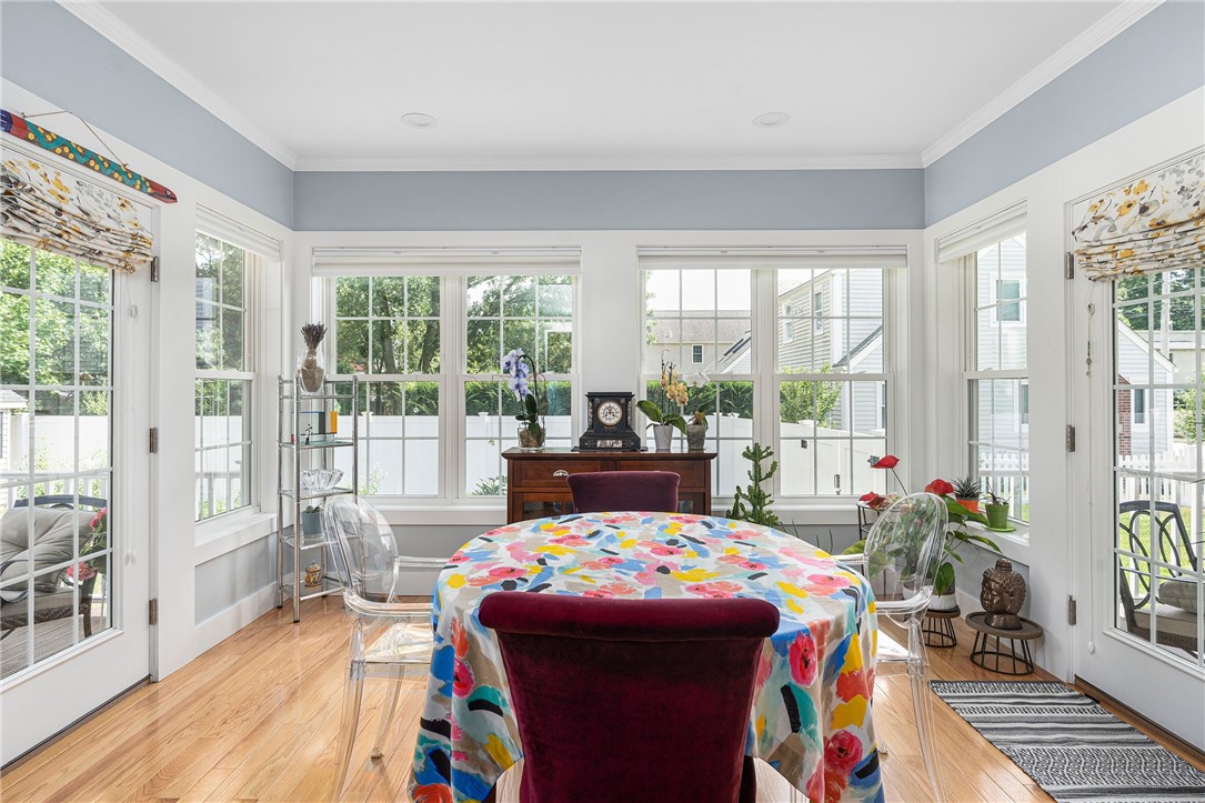 22 Primrose Drive Warwick, RI 02818 - Photo 8 of 24