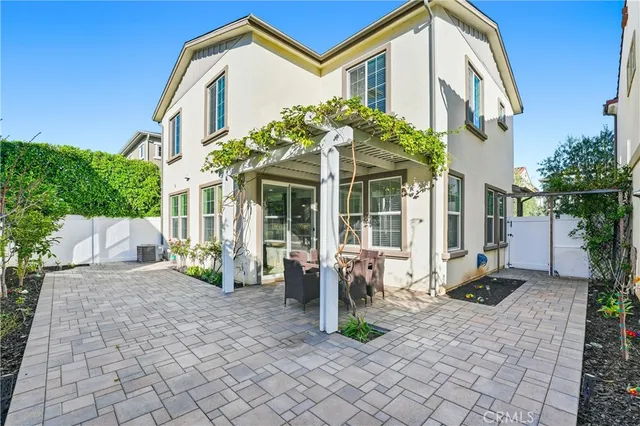 $1,550,000 | 2633 Clarion Lane, Costa Mesa, CA 92626