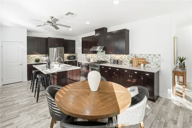 $1,550,000 | 2633 Clarion Lane, Costa Mesa, CA 92626