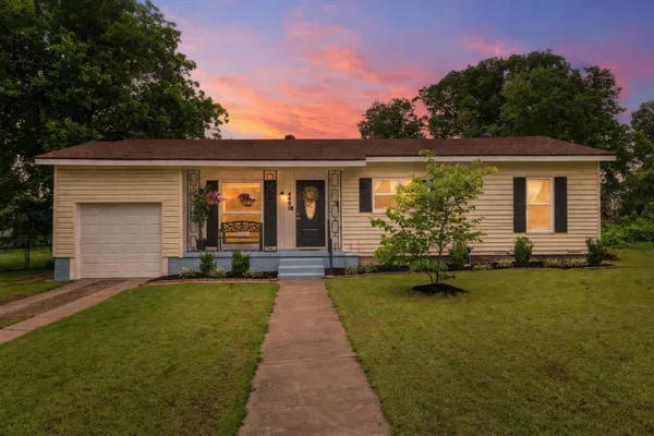 $190,000 | 4400 Athens Avenue, Waco, TX 76710