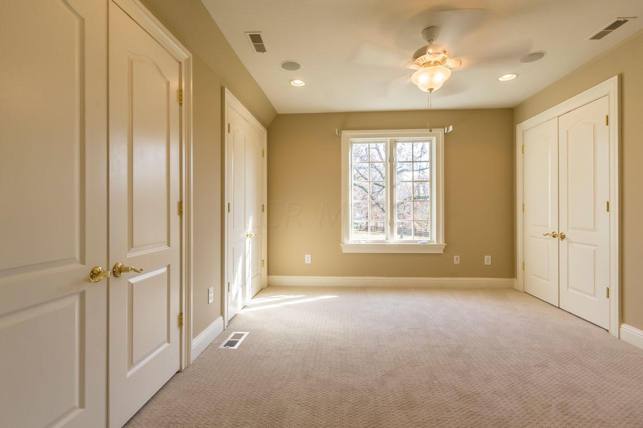 1285 Shull Road Columbus, OH 43230 - Photo 25 of 46