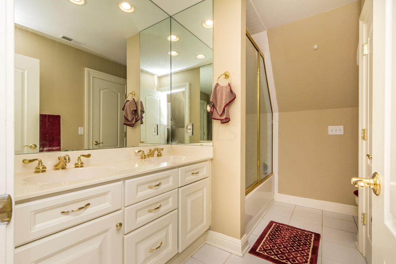 1285 Shull Road Columbus, OH 43230 - Photo 26 of 46