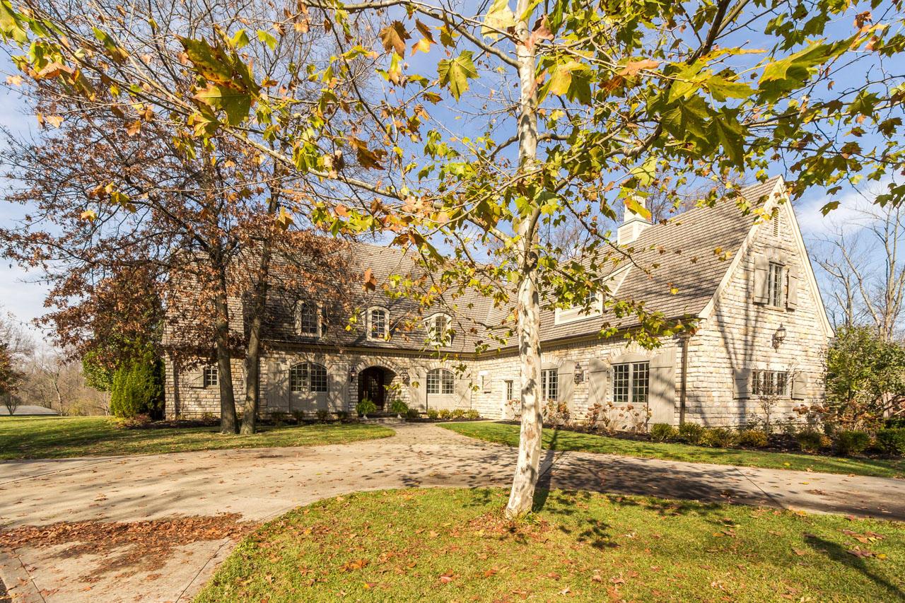1285 Shull Road Columbus, OH 43230 - Photo 3 of 46