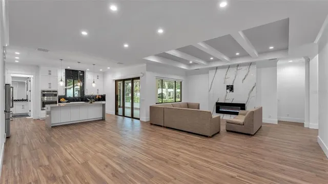 $899,000 | 1193 Parker Road, Lakeland, FL 33811