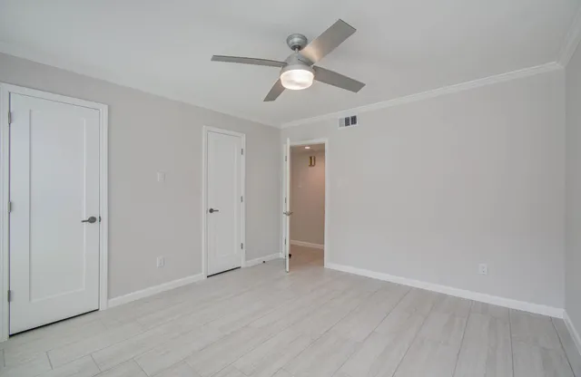 $2,600 | 355 North Post Oak Lane, Unit 637, Houston, TX 77024