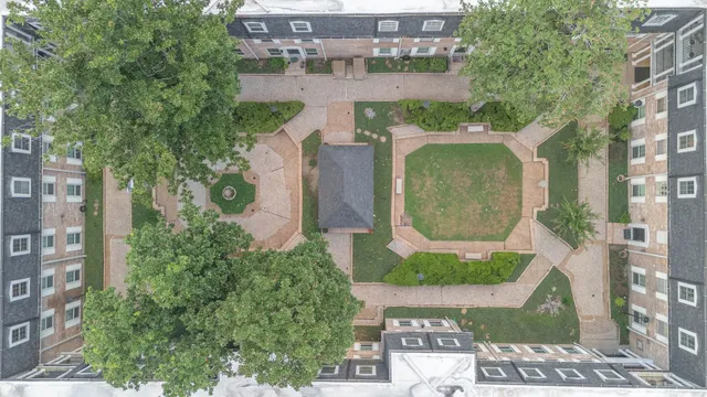 $2,600 | 355 North Post Oak Lane, Unit 637, Houston, TX 77024