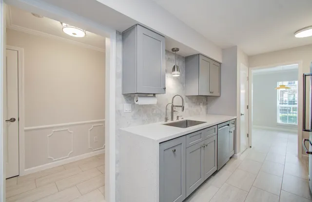 $2,600 | 355 North Post Oak Lane, Unit 637, Houston, TX 77024