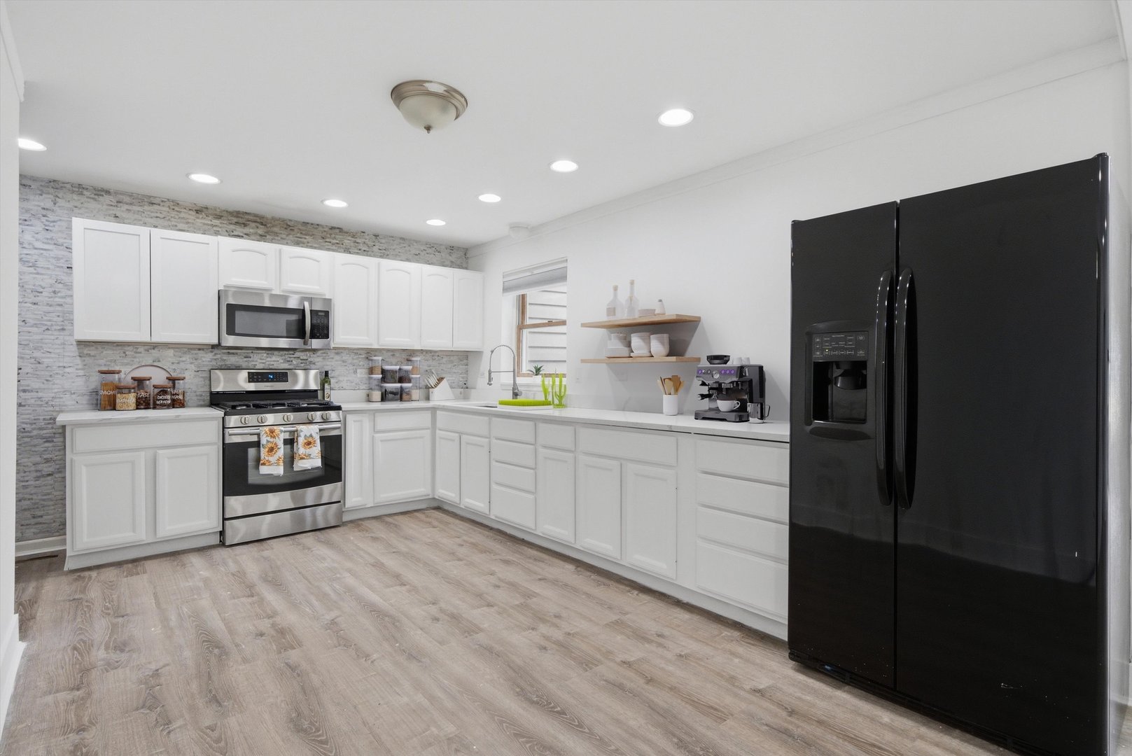 911 Kohley Road Lisle, IL 60532 - Photo 18 of 53 Gallery Image 18