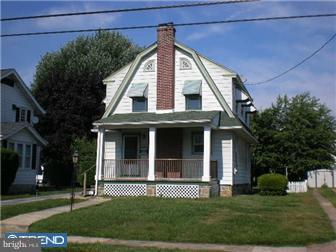 135 East Roland Road Brookhaven, PA 19015 - Photo 2 of 12 Exterior Front