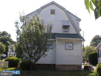 135 East Roland Road Brookhaven, PA 19015 - Photo 6 of 12 Exterior Back