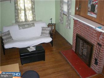 135 East Roland Road Brookhaven, PA 19015 - Photo 9 of 12 Living Room