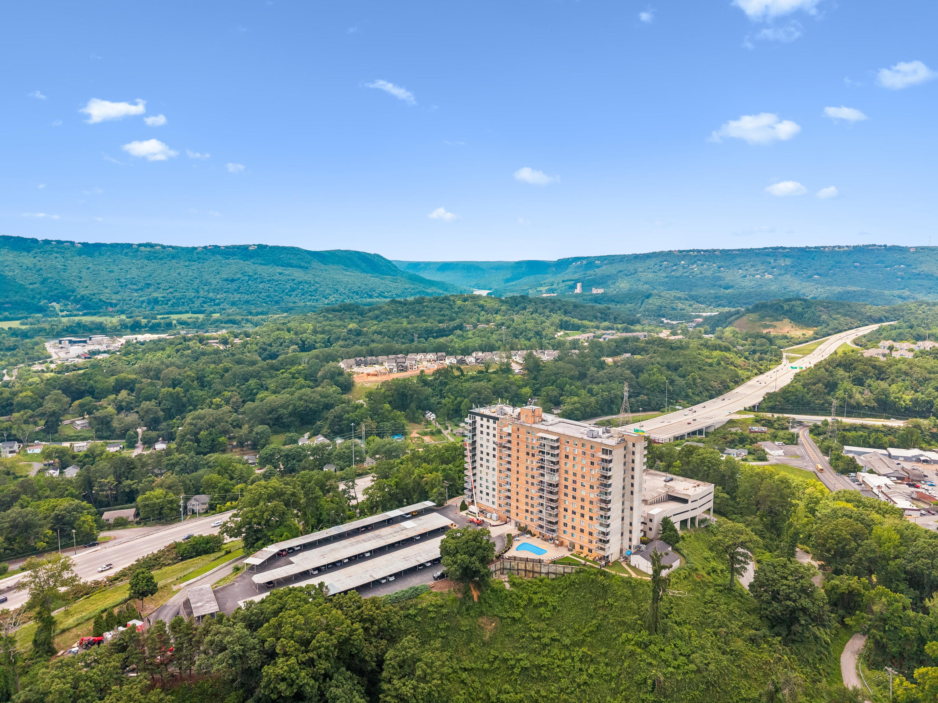 1131 Stringers Ridge Road, Unit 10K Chattanooga, TN 37405 - Photo 36 of 41 36