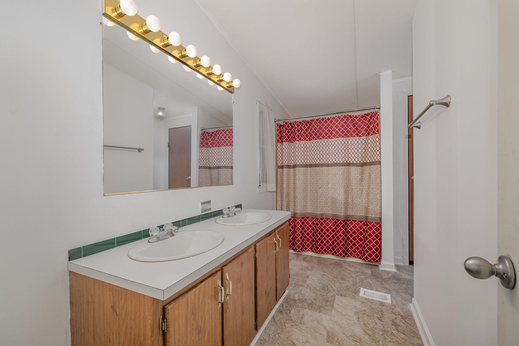 525 North Pleasant Coates Road Benson, NC 27504 - Photo 17 of 29 Photo 17