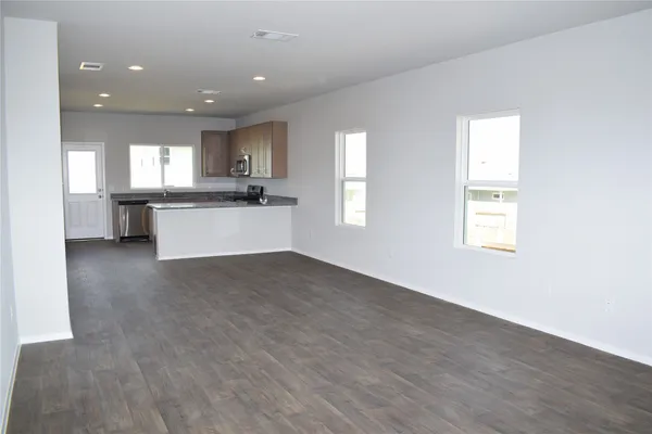 $2,050 | 11704 Domenico Cove, Austin, TX 78747