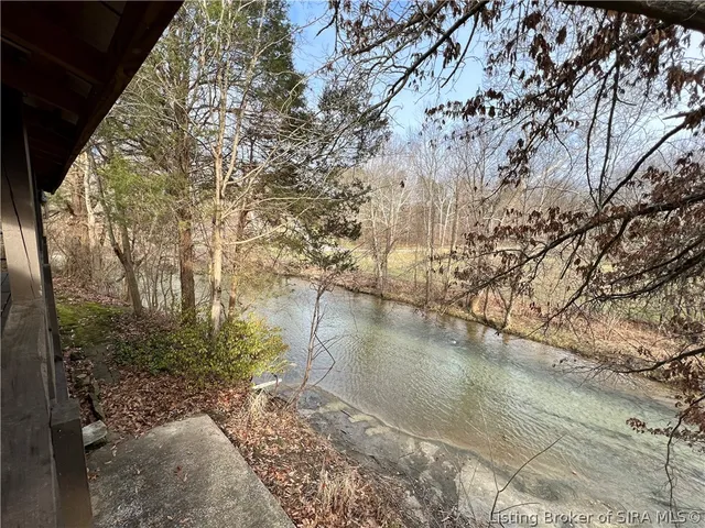 $375,000 | 3274 Edwardsville Galena Road, Georgetown, IN 47122