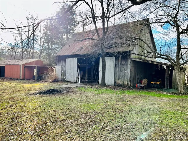 $375,000 | 3274 Edwardsville Galena Road, Georgetown, IN 47122