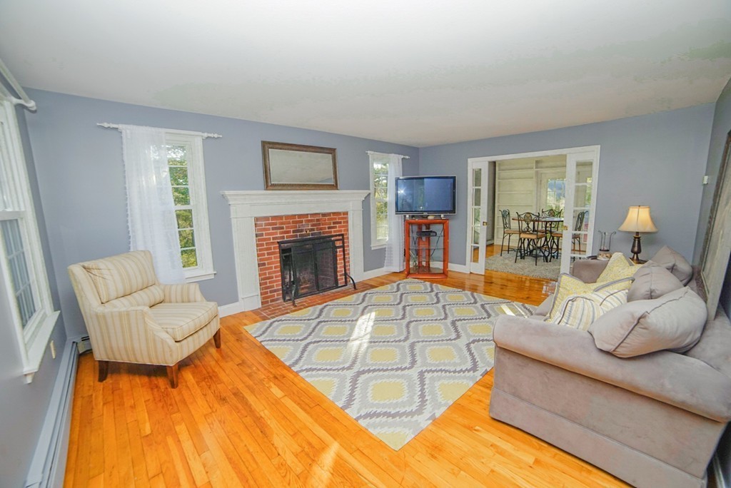 229 Valley Road Plymouth, MA 02360 - Photo 6 of 30