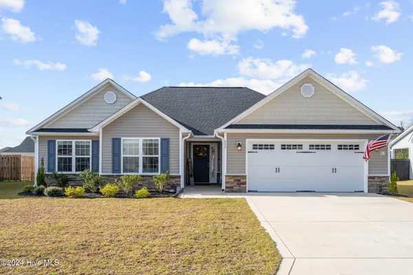 $2,100 | 517 Indigo Johnston Drive, Jacksonville, NC 28546