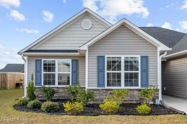 $2,200 | 517 Indigo Johnston Drive, Jacksonville, NC 28546