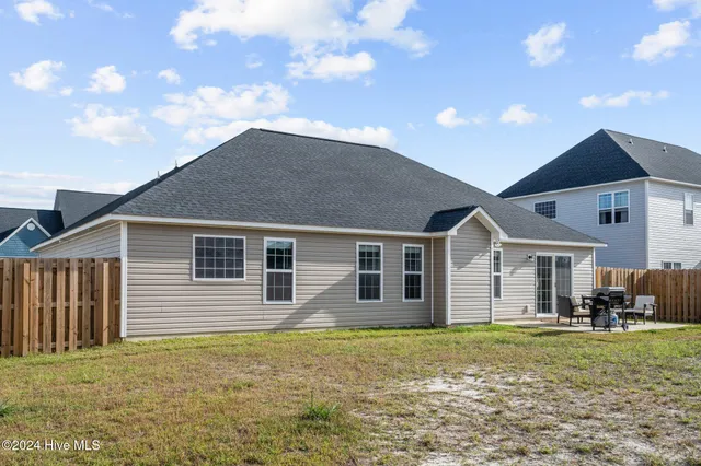 $2,200 | 517 Indigo Johnston Drive, Jacksonville, NC 28546