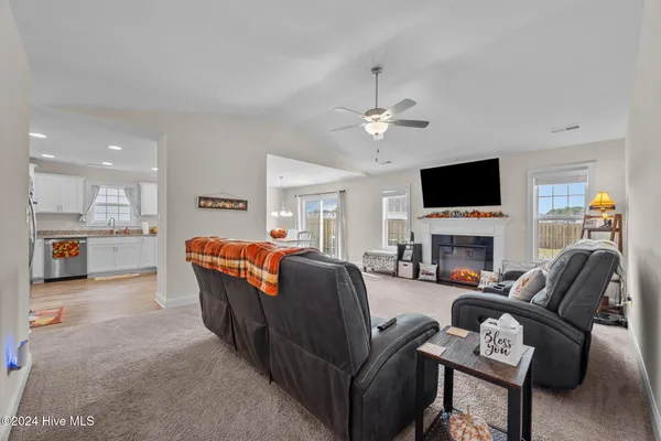 $2,100 | 517 Indigo Johnston Drive, Jacksonville, NC 28546