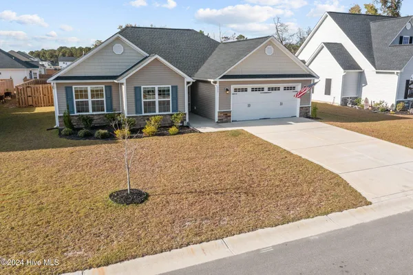 $2,100 | 517 Indigo Johnston Drive, Jacksonville, NC 28546