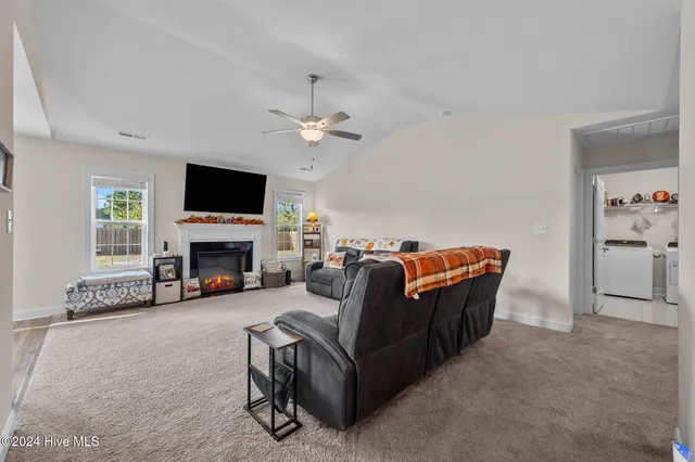 $2,200 | 517 Indigo Johnston Drive, Jacksonville, NC 28546