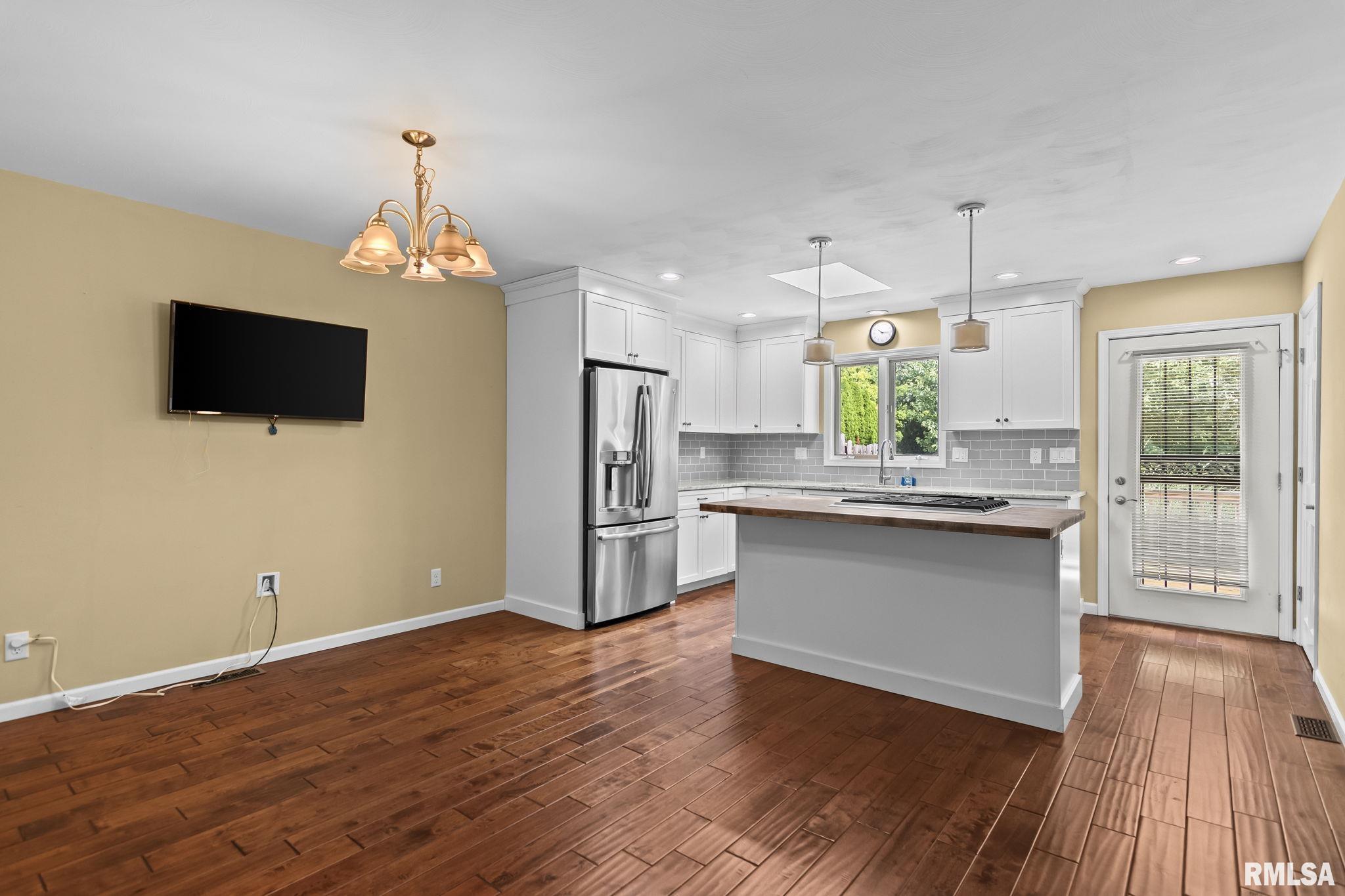 3013 Cameron Drive Springfield, IL 62704 - Photo 10 of 32 Gallery Image 10