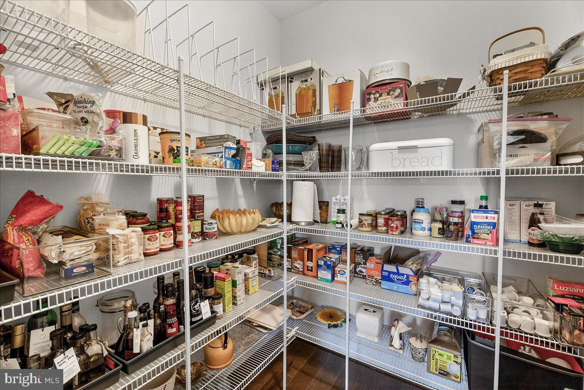 21217 Cracklin Road Laytonsville, MD 20882 - Photo 24 of 71 Walk in pantry