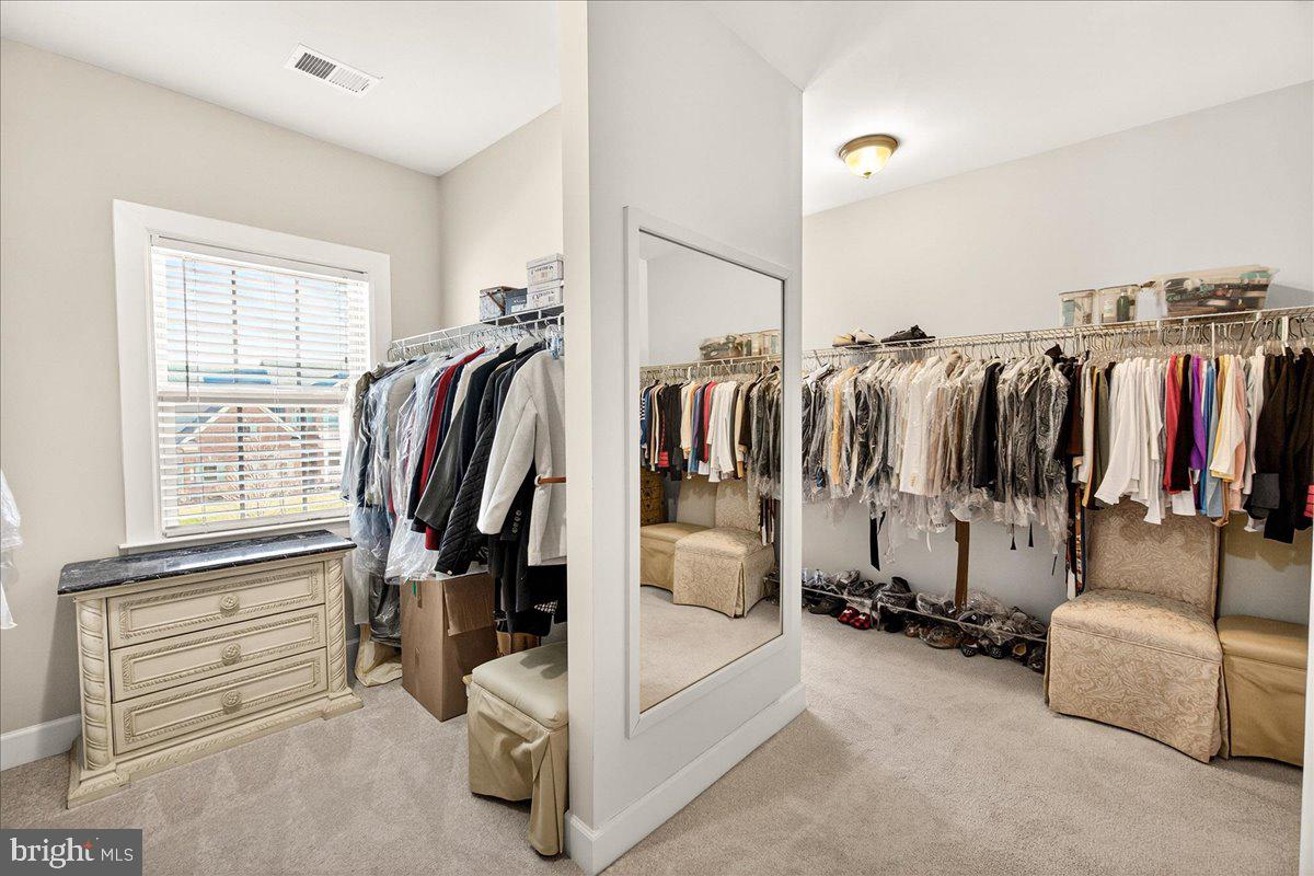 21217 Cracklin Road Laytonsville, MD 20882 - Photo 37 of 71 Dream-worthy walk-in closet