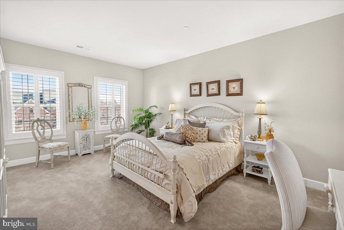 21217 Cracklin Road Laytonsville, MD 20882 - Photo 39 of 71 Bedroom 2 on upper level with full bathroom