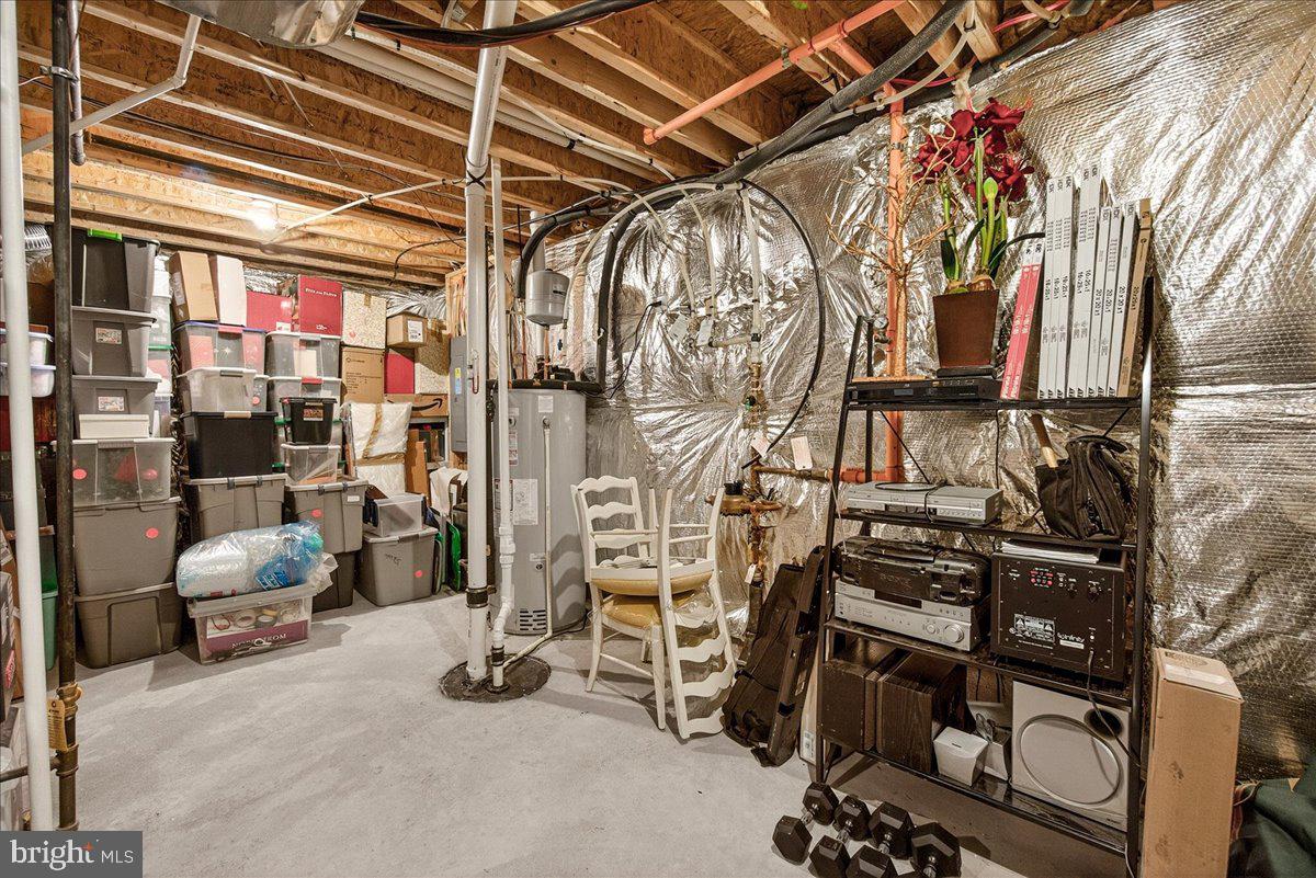 21217 Cracklin Road Laytonsville, MD 20882 - Photo 66 of 71 Abundance of storage