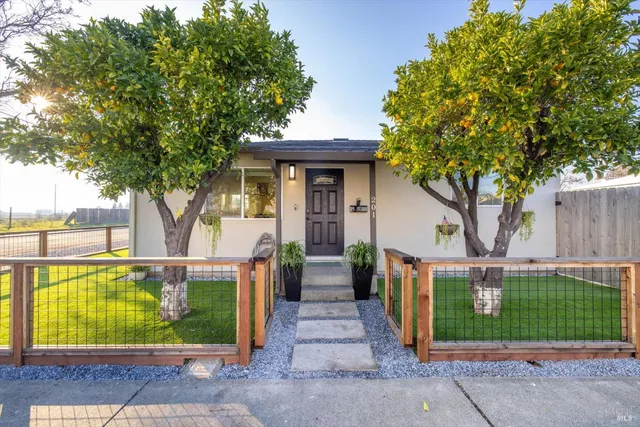 $470,000 | 201 Madison Street, Fairfield, CA 94533