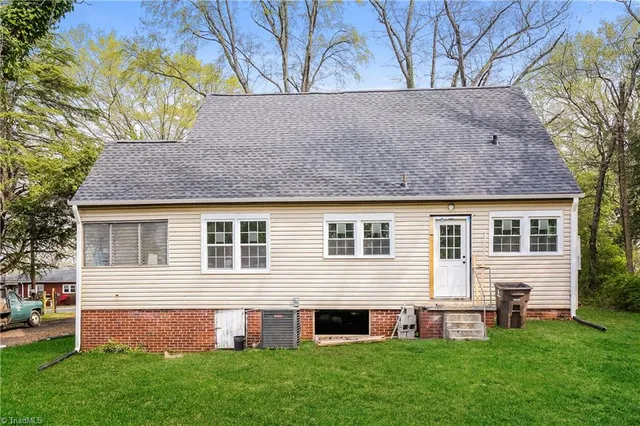 $190,000 | 700 Ontario Street, Winston-Salem, NC 27105