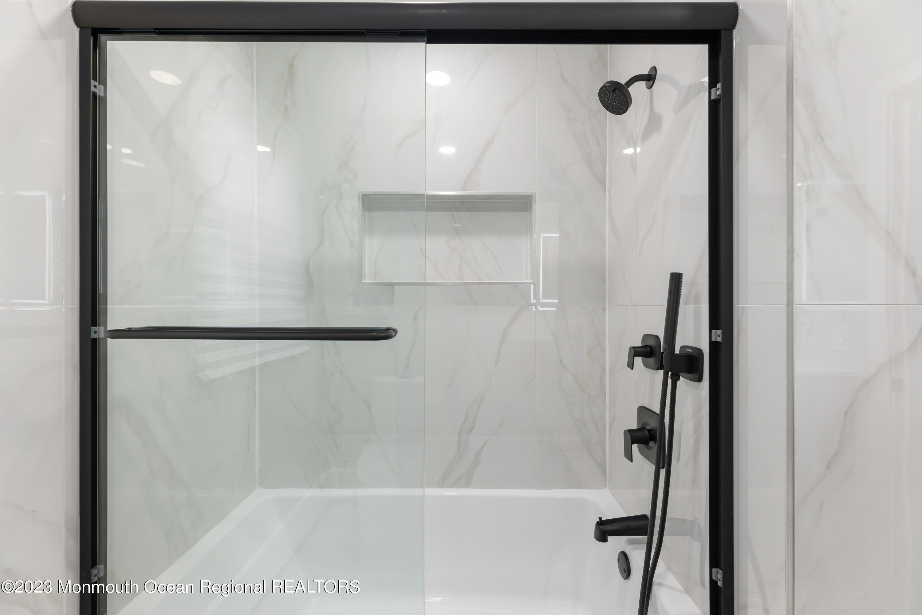 186 Delaware Avenue, Unit WINTER Oakhurst, NJ 07755 - Photo 12 of 31 186DelawareAve-8