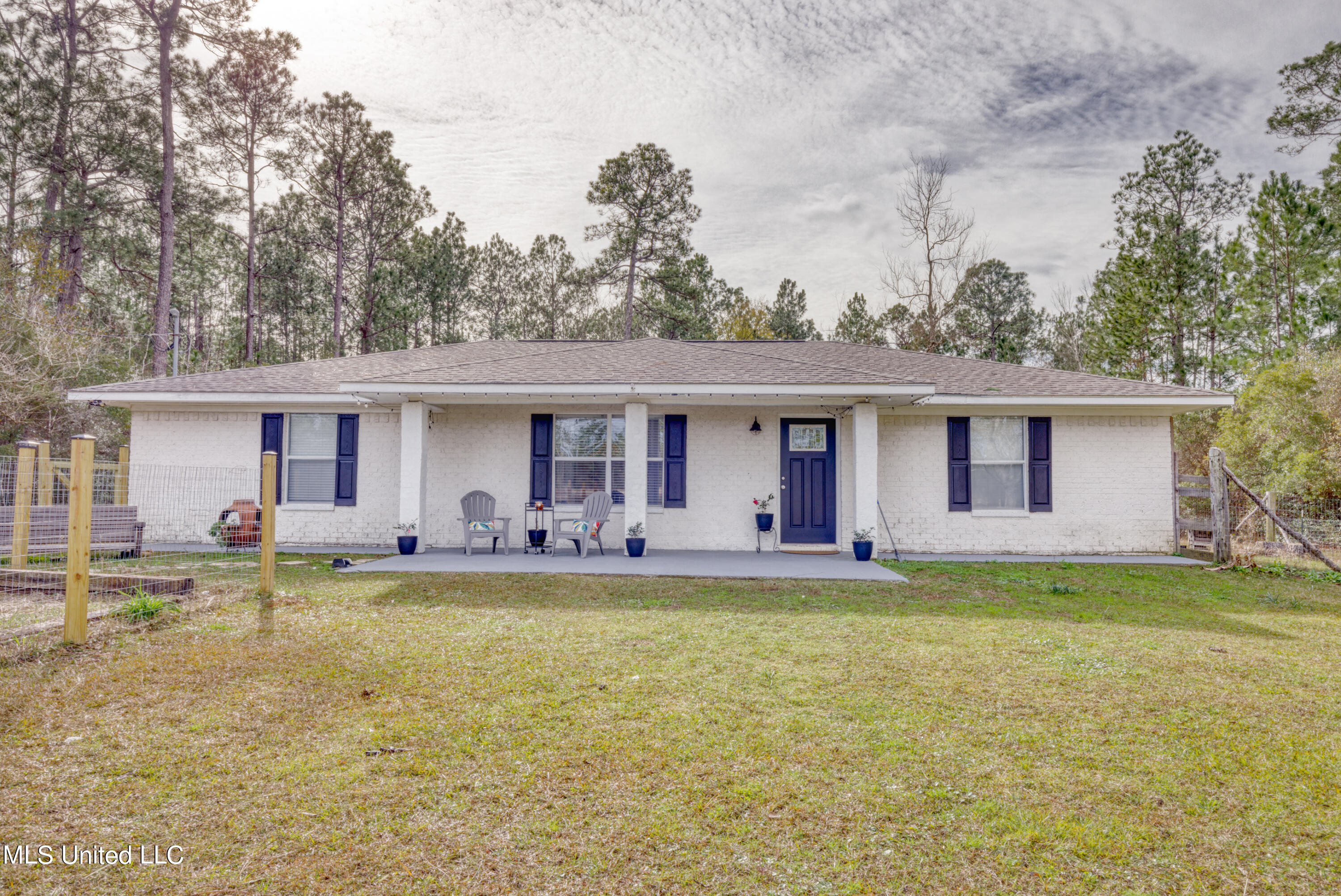 12005 Jim Ramsay Road Vancleave, MS 39565 - Photo 2 of 23 12005JimRamsayRd-4