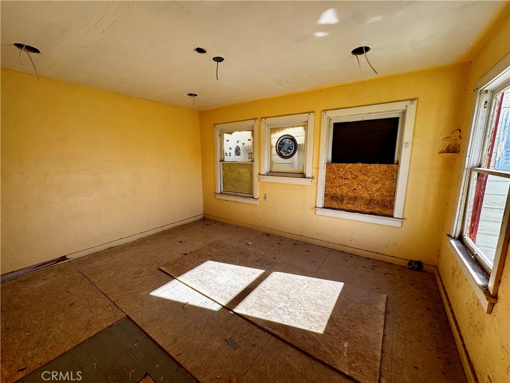 329 Chestnut Street Needles, CA 92363 - Photo 14 of 23 Bedroom 2