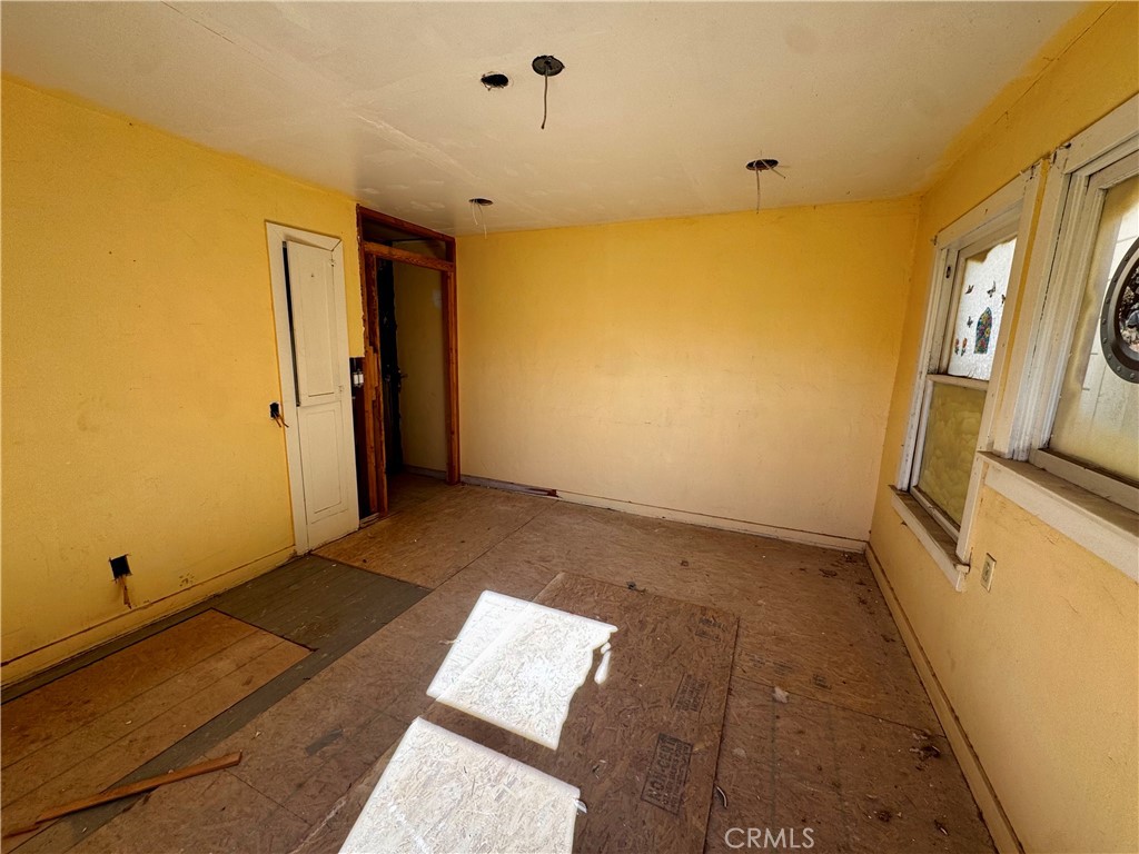 329 Chestnut Street Needles, CA 92363 - Photo 15 of 23 Bedroom 2