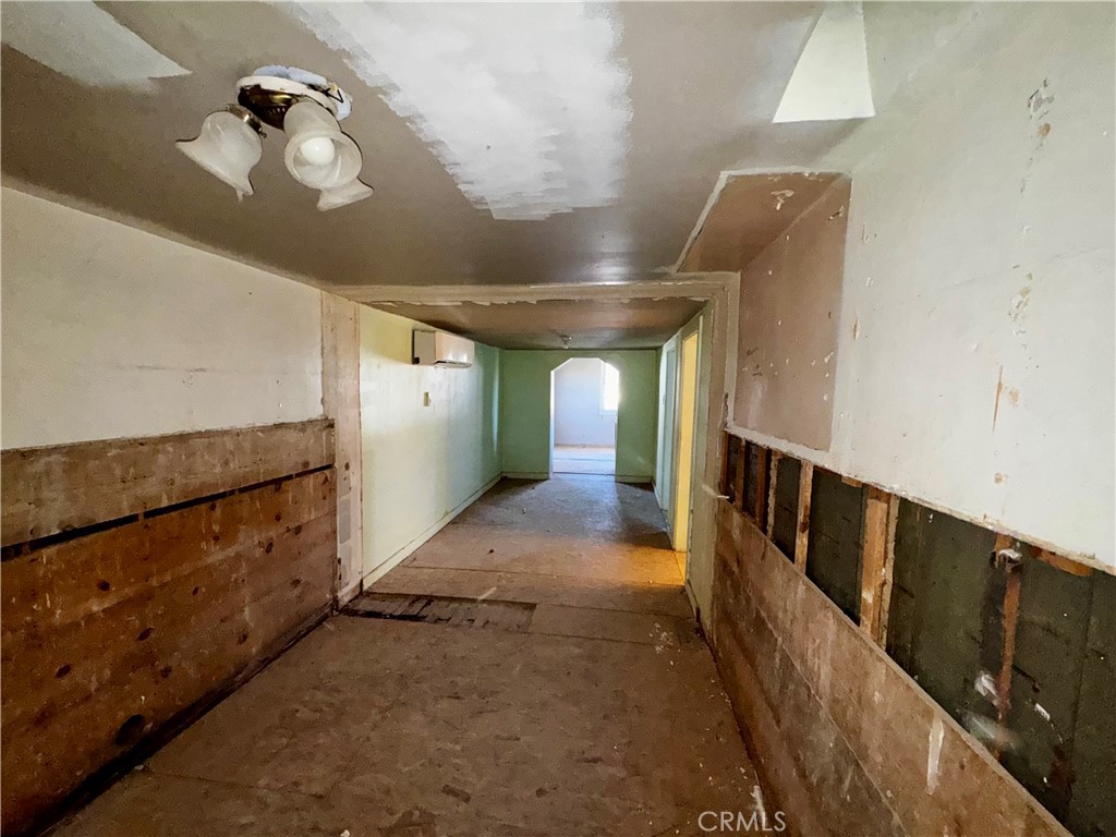 329 Chestnut Street Needles, CA 92363 - Photo 17 of 23 Dining Room