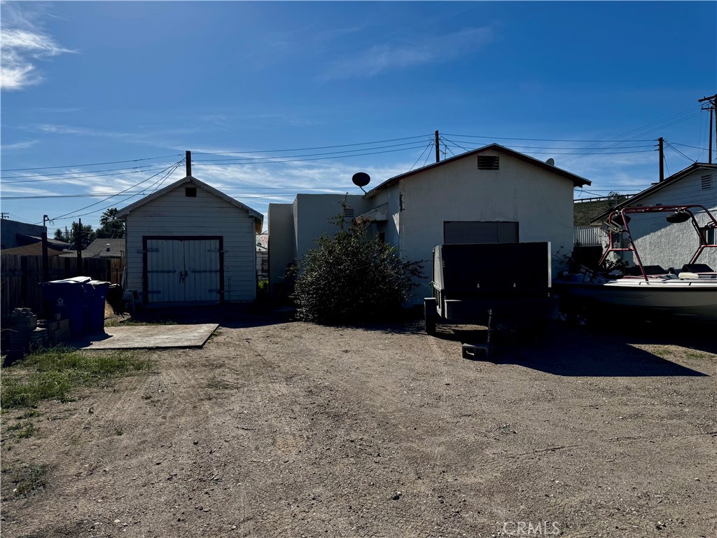 329 Chestnut Street Needles, CA 92363 - Photo 20 of 23