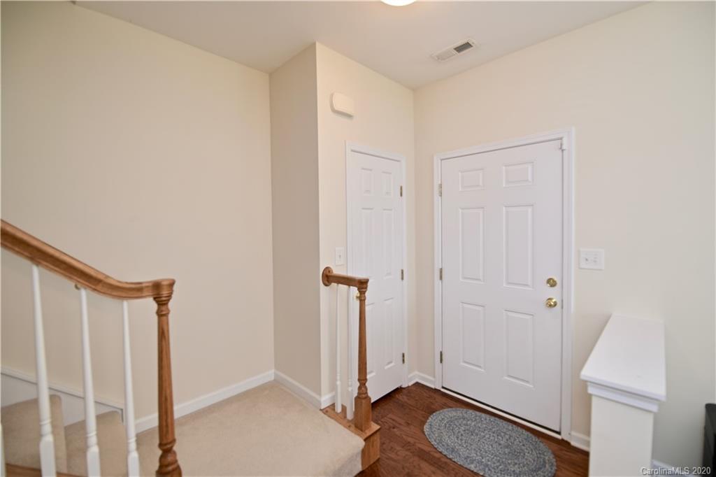 6152 Prosperity Church Road Charlotte, NC 28269 - Photo 5 of 33 a view of an empty room