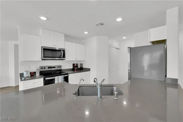 $300,000 | 7950 Pandora Sky Street, Unit 1, North Las Vegas, NV 89084