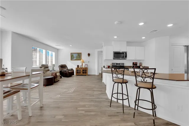 $300,000 | 7950 Pandora Sky Street, Unit 1, North Las Vegas, NV 89084