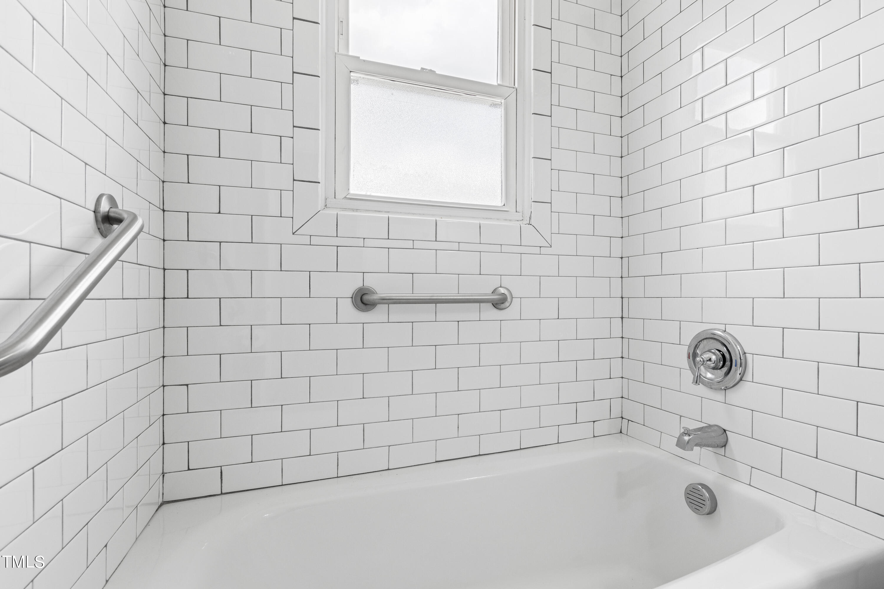 2327 Bernard Street Raleigh, NC 27608 - Photo 19 of 23 19 BathroomB