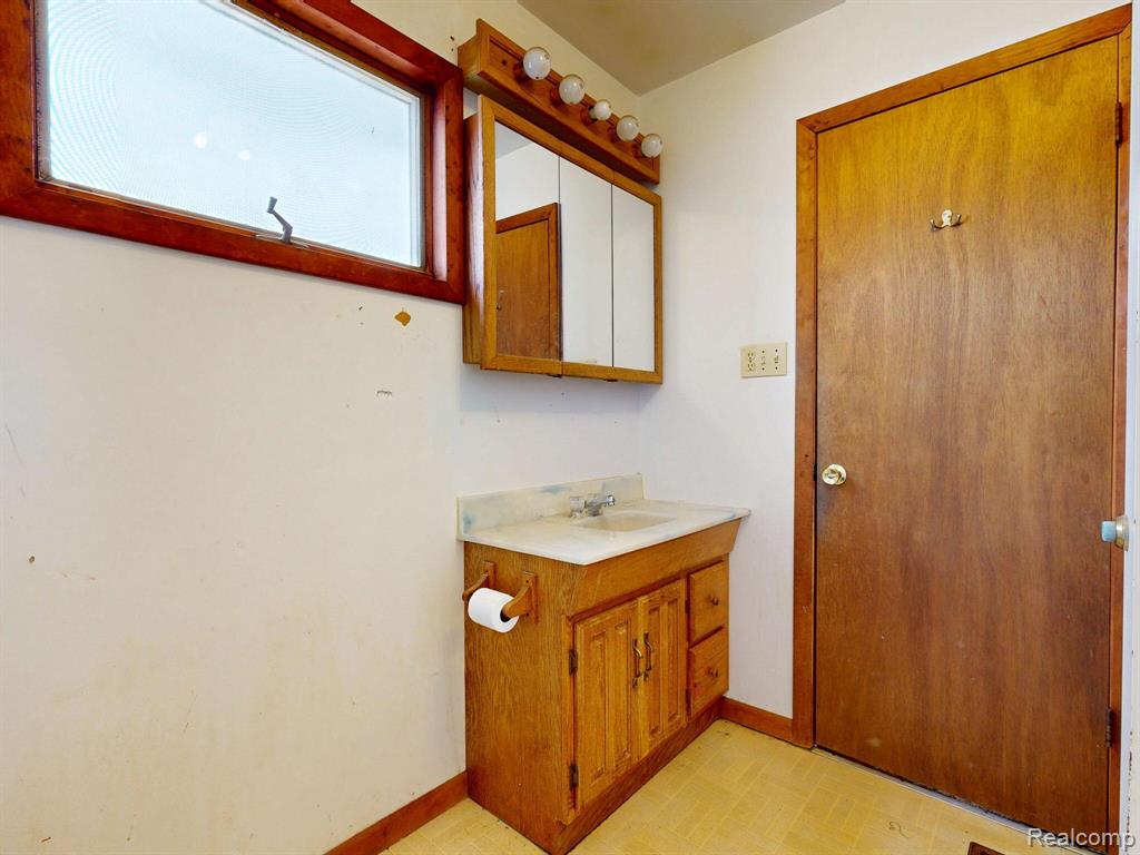 2770 North Geeck Road Corunna, MI 48817 - Photo 30 of 35