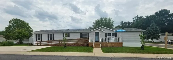 $100,000 | 128 Chinkapin Rill, Fenton, MI 48430