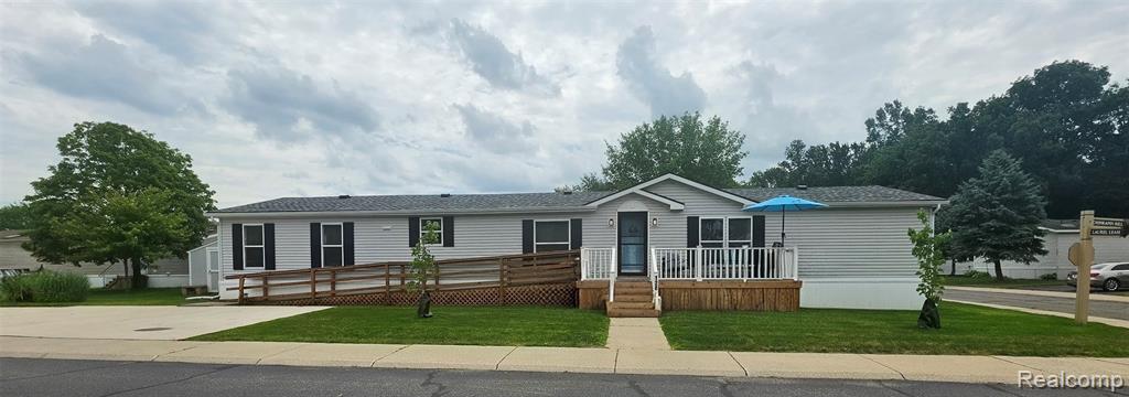 128 Chinkapin Rill Fenton, MI 48430 - Photo 1 of 25