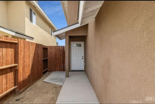 $2,000 | 1413 Oregon Street, Bakersfield, CA 93305